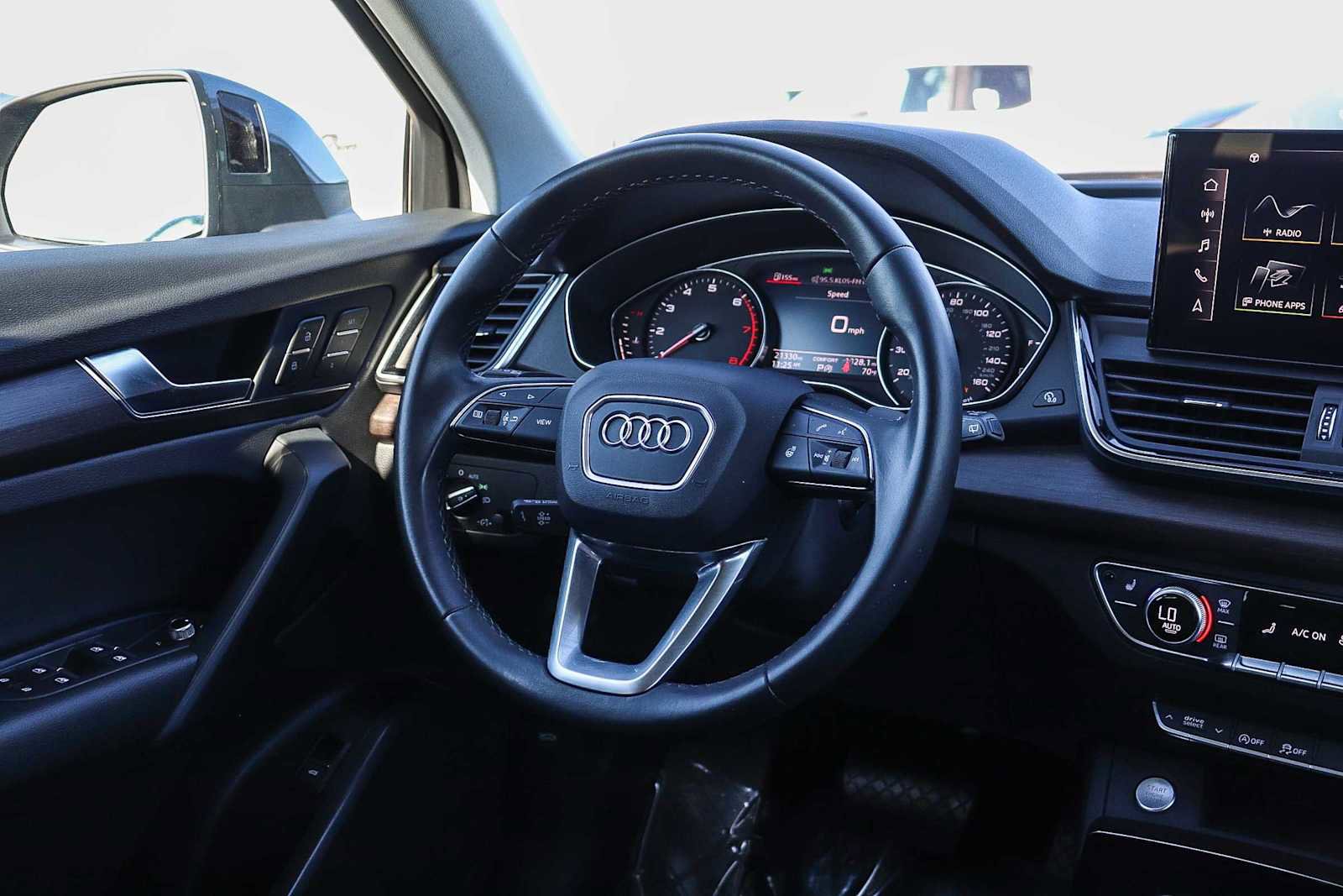 Used 2023 Audi Q5 2.0T Premium w/ Convenience Package image 22