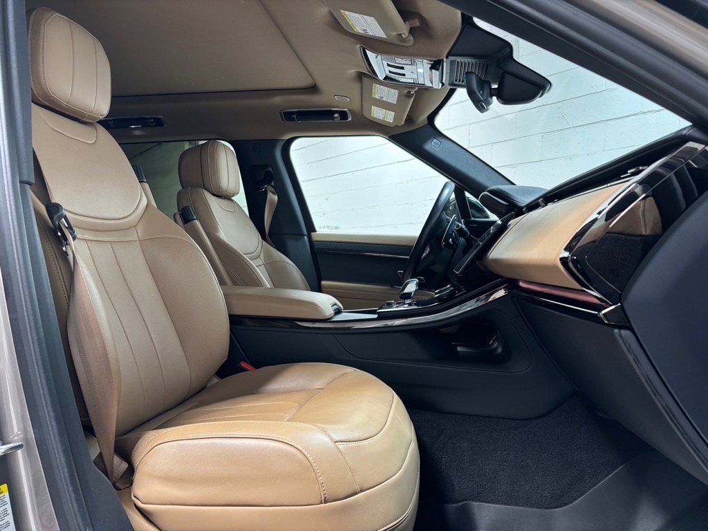 Used 2023 Land Rover Range Rover Sport SE image 31