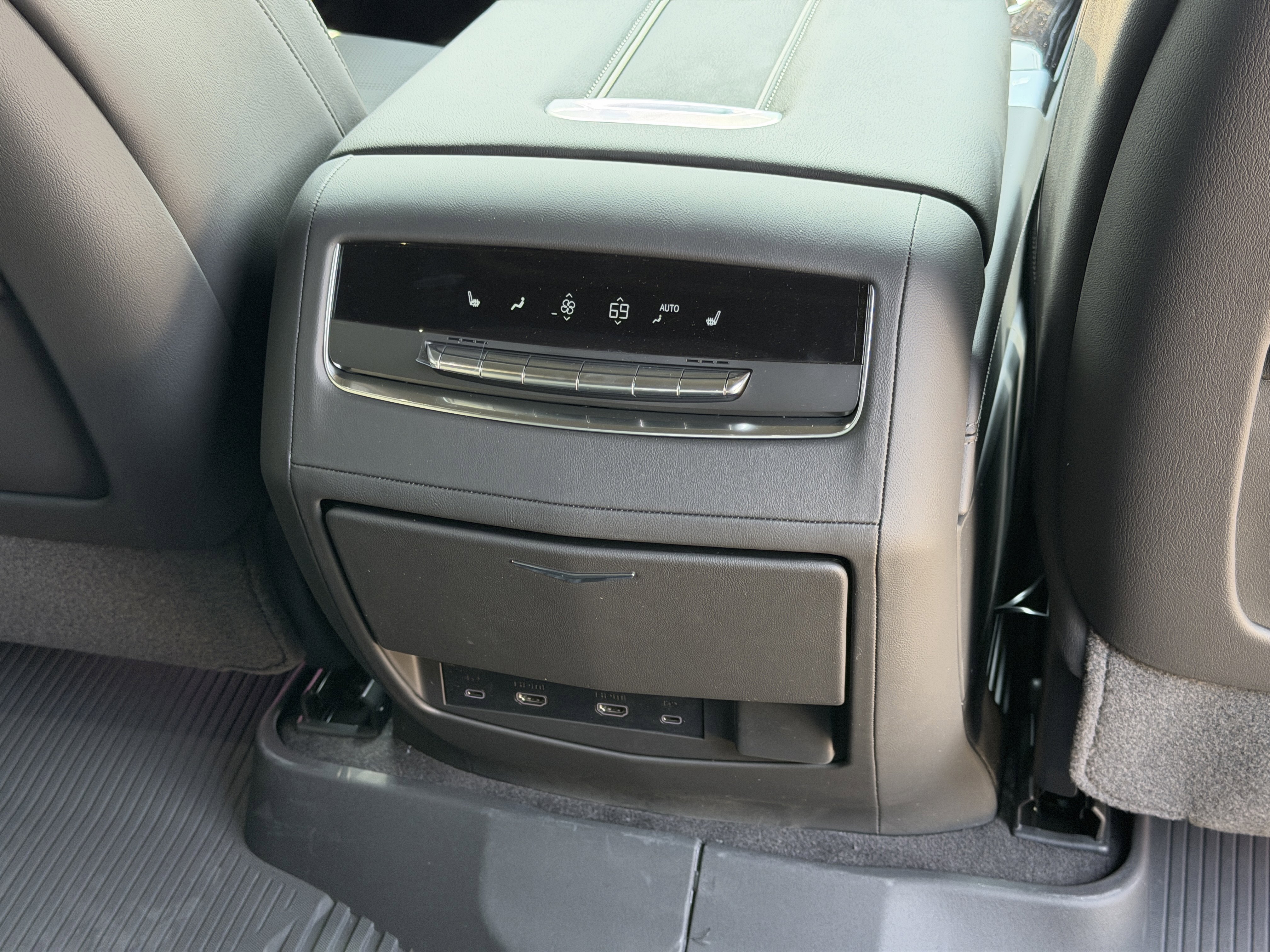 New 2026 Cadillac Escalade Sport w/ Touring Package AWD/4WD image 23