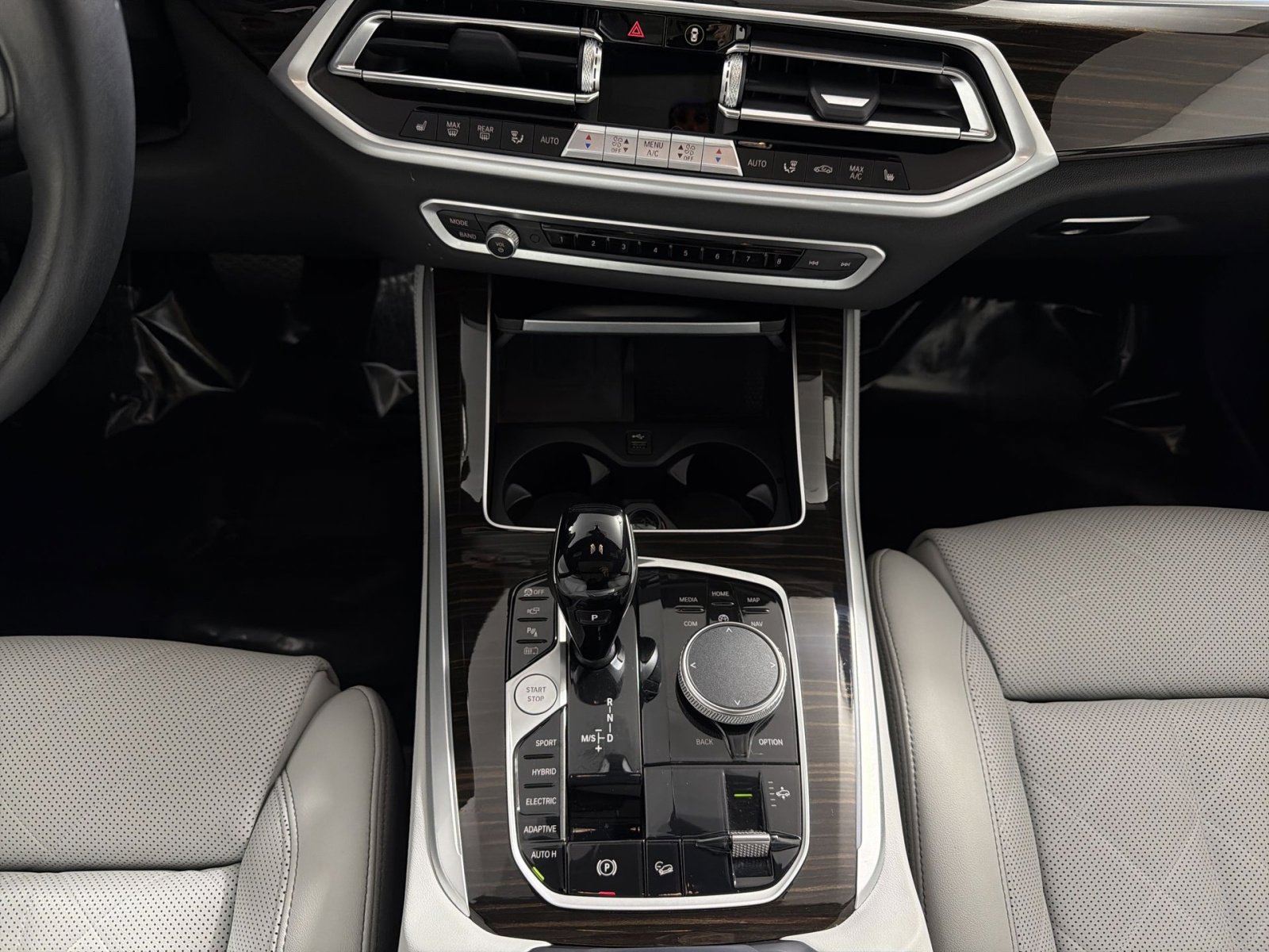 Used 2023 BMW X5 xDrive45e w/ Climate Comfort Package image 22