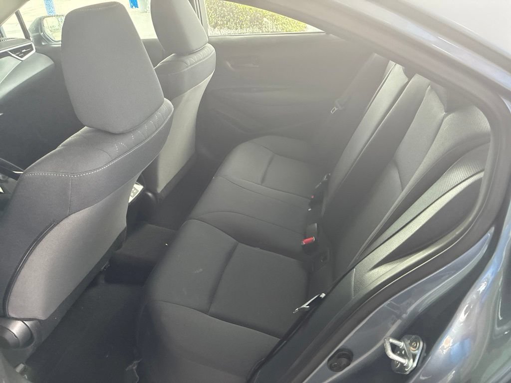 Used 2025 Toyota Corolla LE FWD image 11