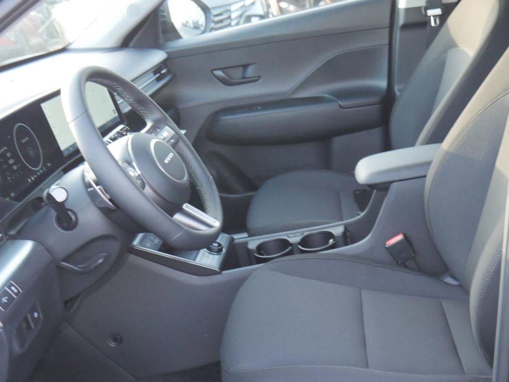 New 2025 Hyundai Kona SEL image 10