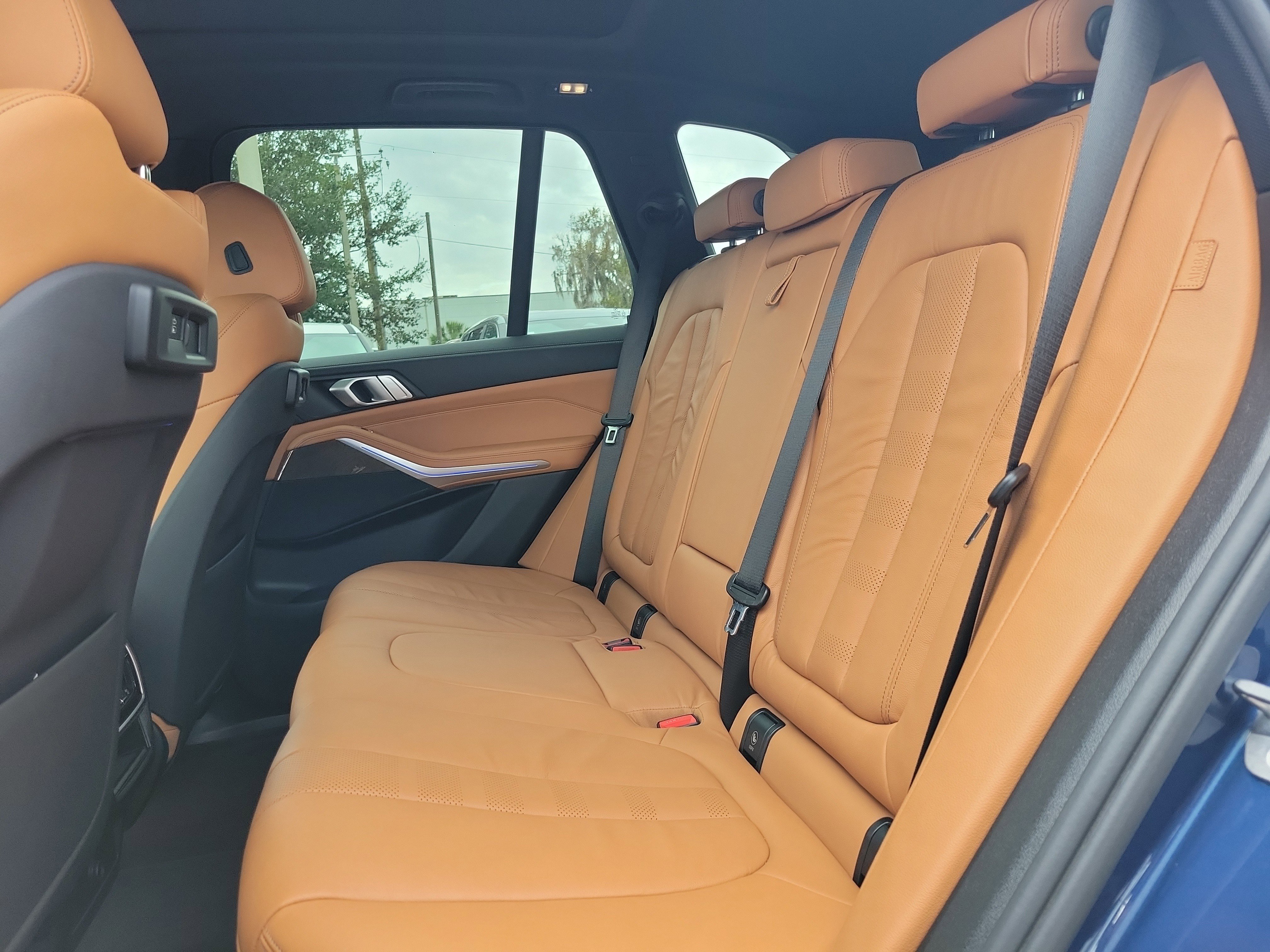 Used 2019 BMW X5 xDrive40i w/ Premium Package 2 image 14