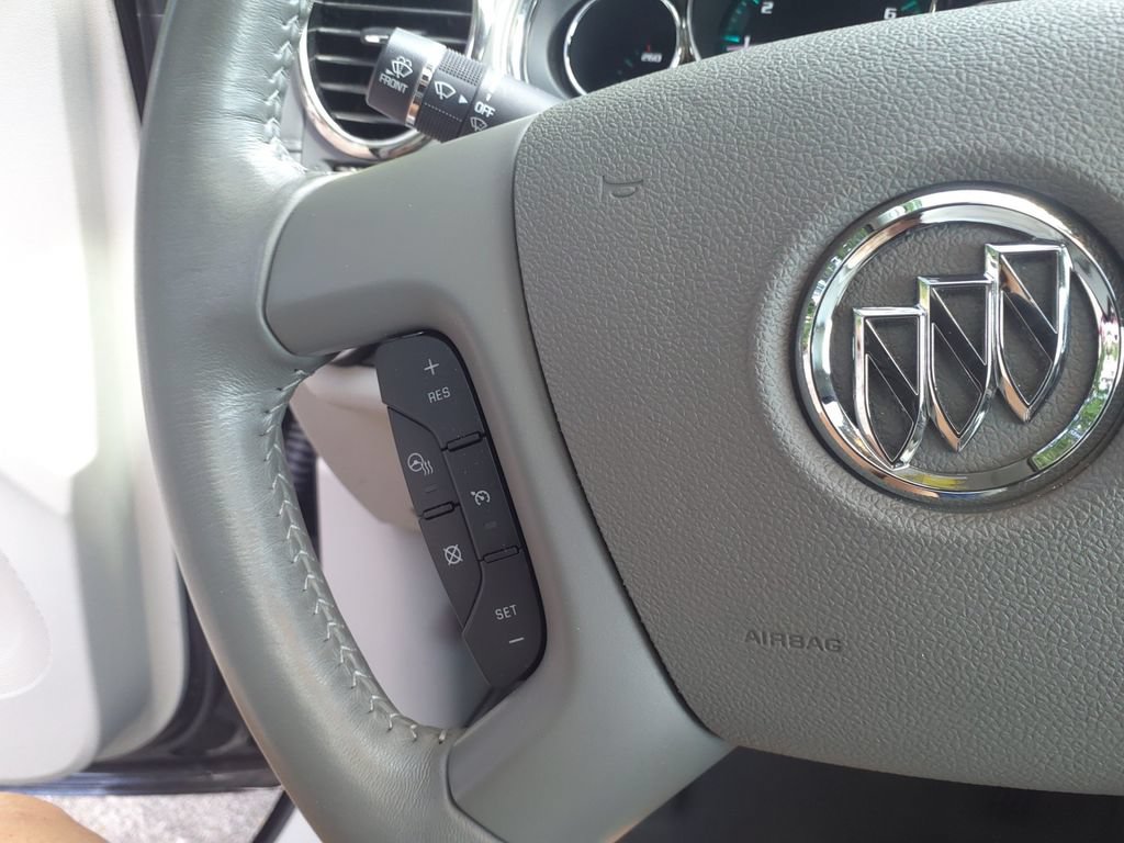 Used 2017 Buick Enclave Premium w/ Experience Buick Package FWD image 28
