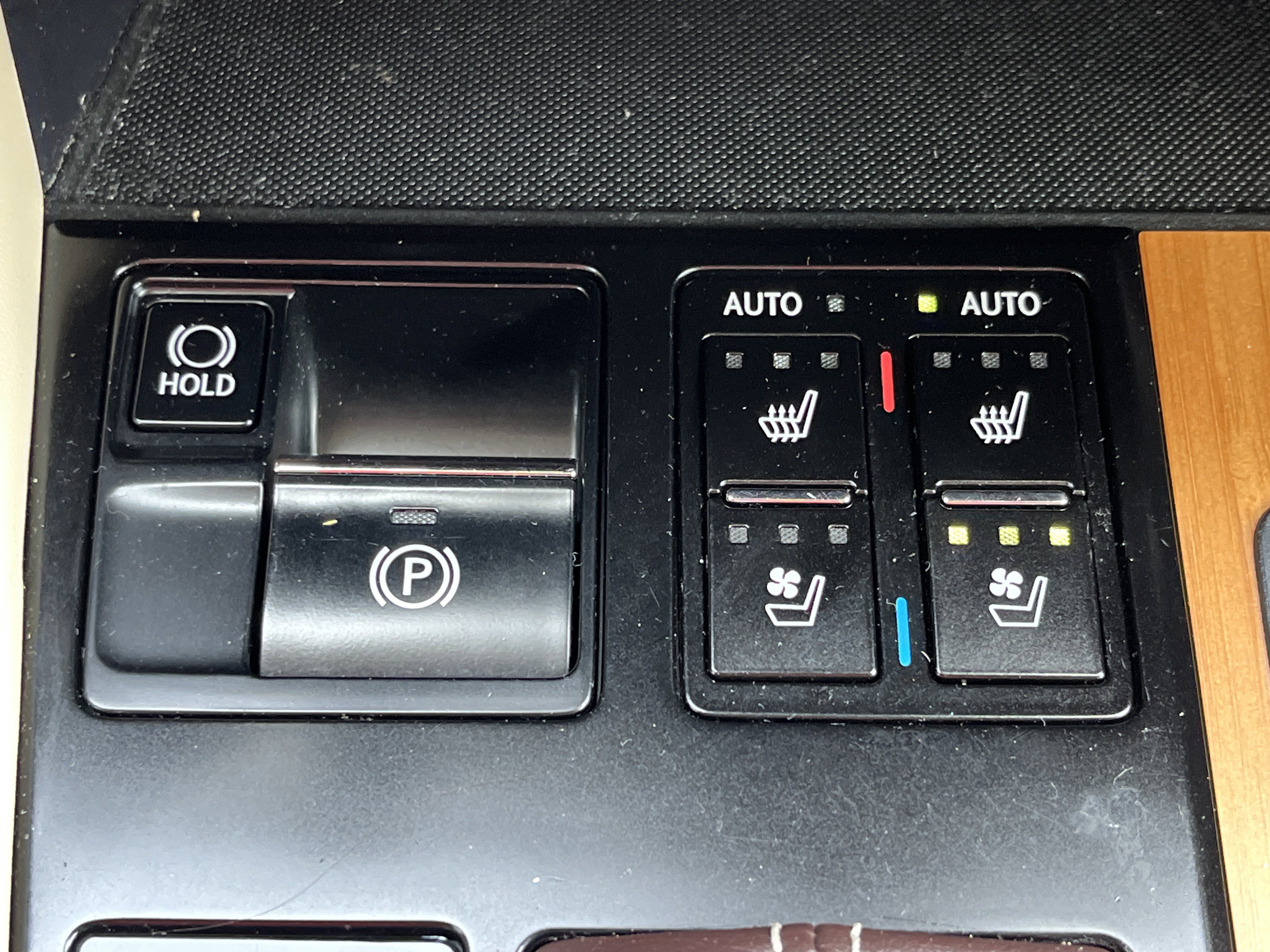 Used 2020 Lexus RX 450h AWD w/ Premium Package image 9