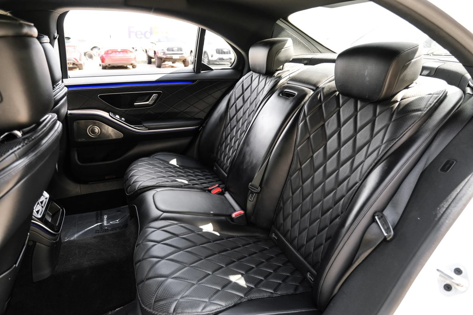 Used 2022 Mercedes-Benz S 580 4MATIC Sedan w/ AMG Line Package image 33