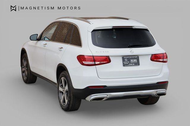 Used 2017 Mercedes-Benz GLC 300 4MATIC image 9