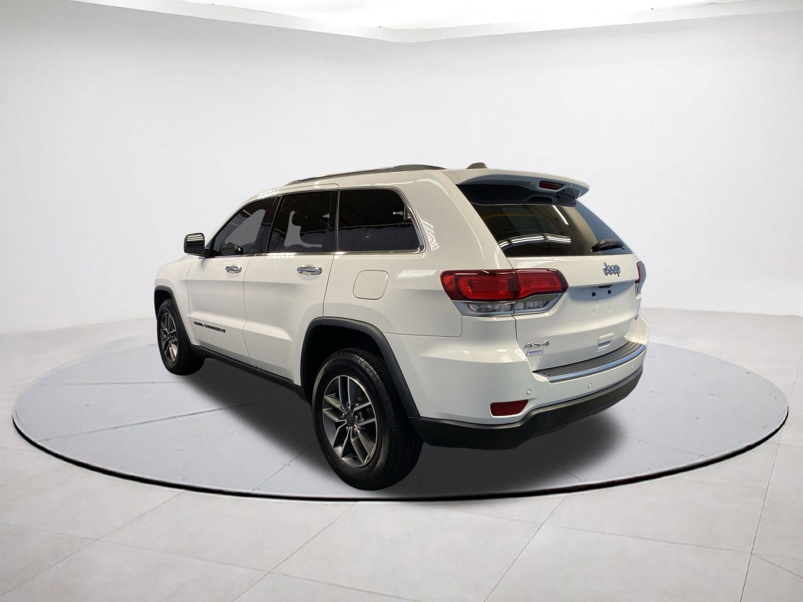 Certified 2022 Jeep Grand Cherokee Limited image 4
