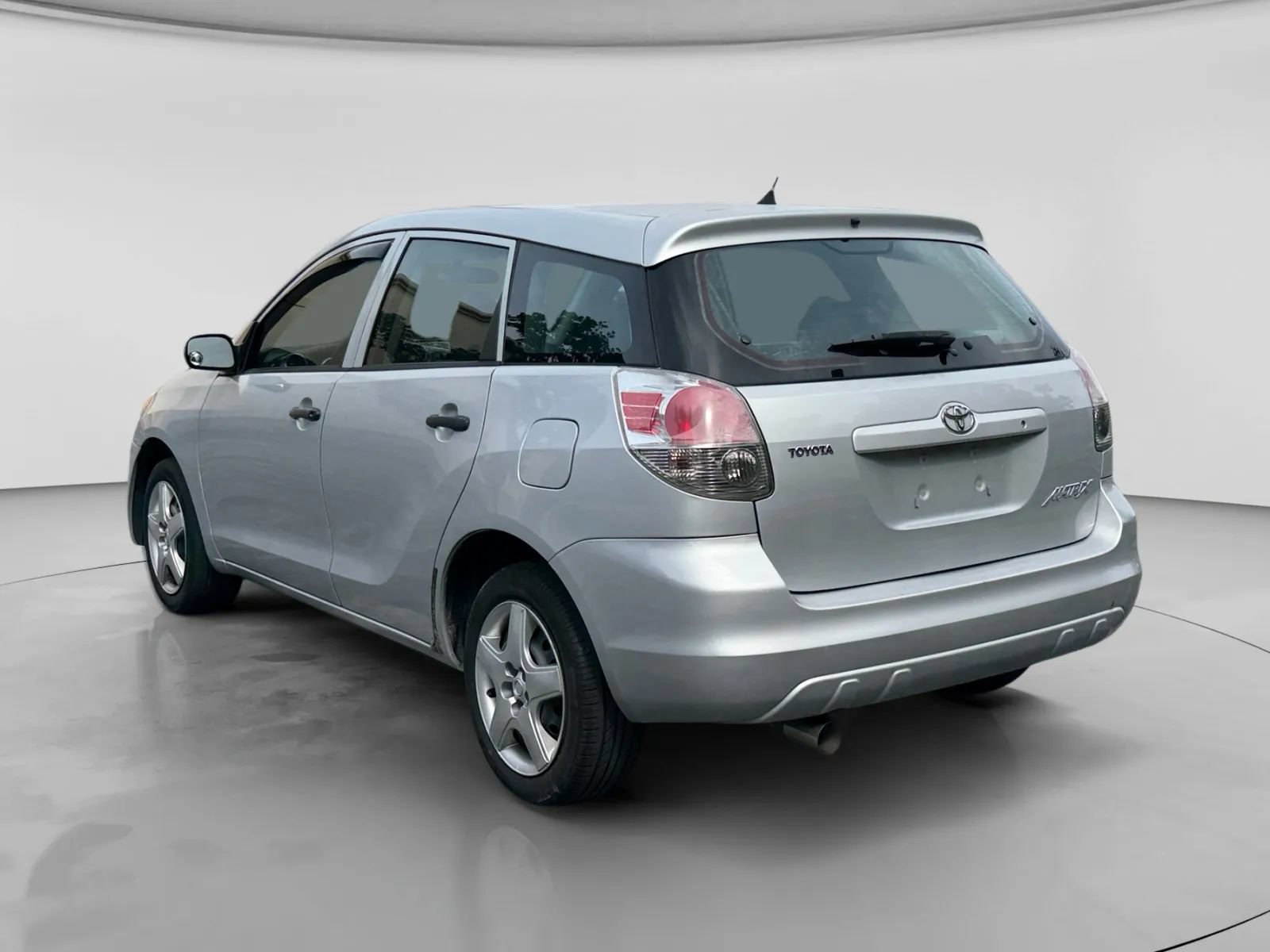 Used 2007 Toyota Matrix w/ PWR Pkg FWD image 3