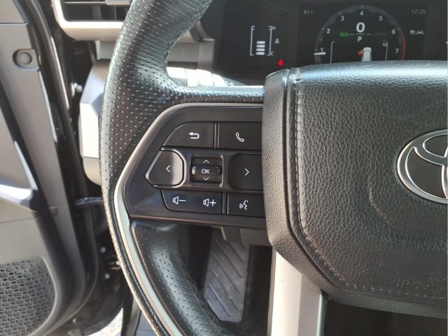 Used 2025 Toyota 4Runner SR5 AWD/4WD image 16