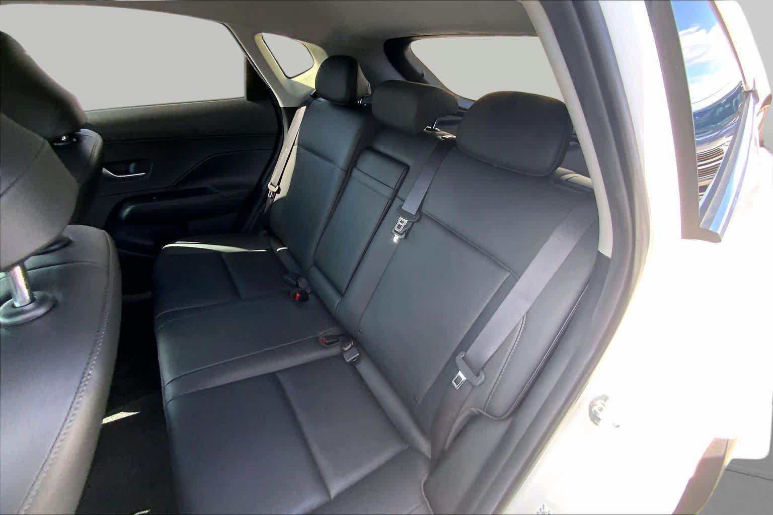 Used 2024 Hyundai Kona Limited FWD image 20