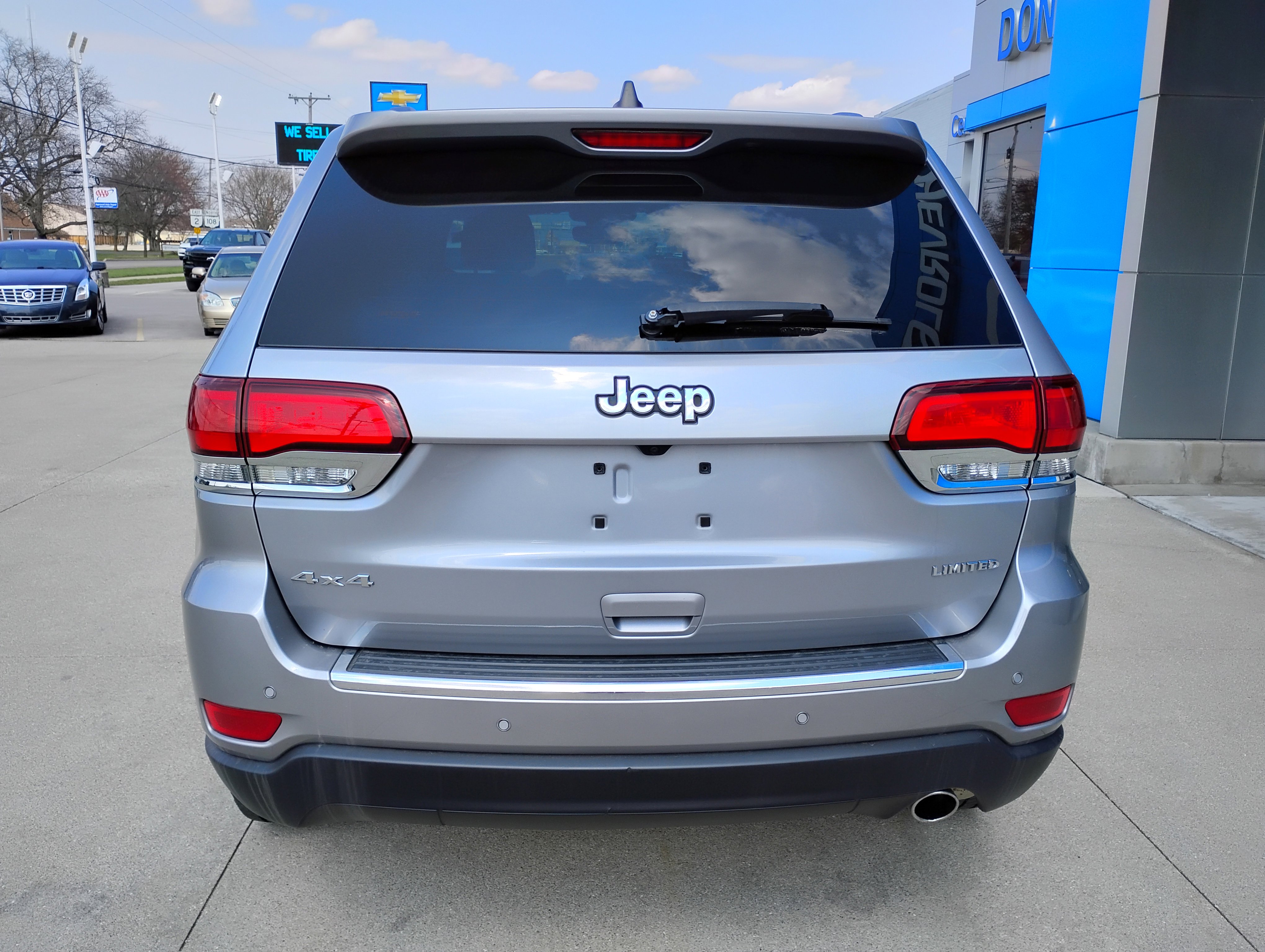 Used 2021 Jeep Grand Cherokee Limited image 9