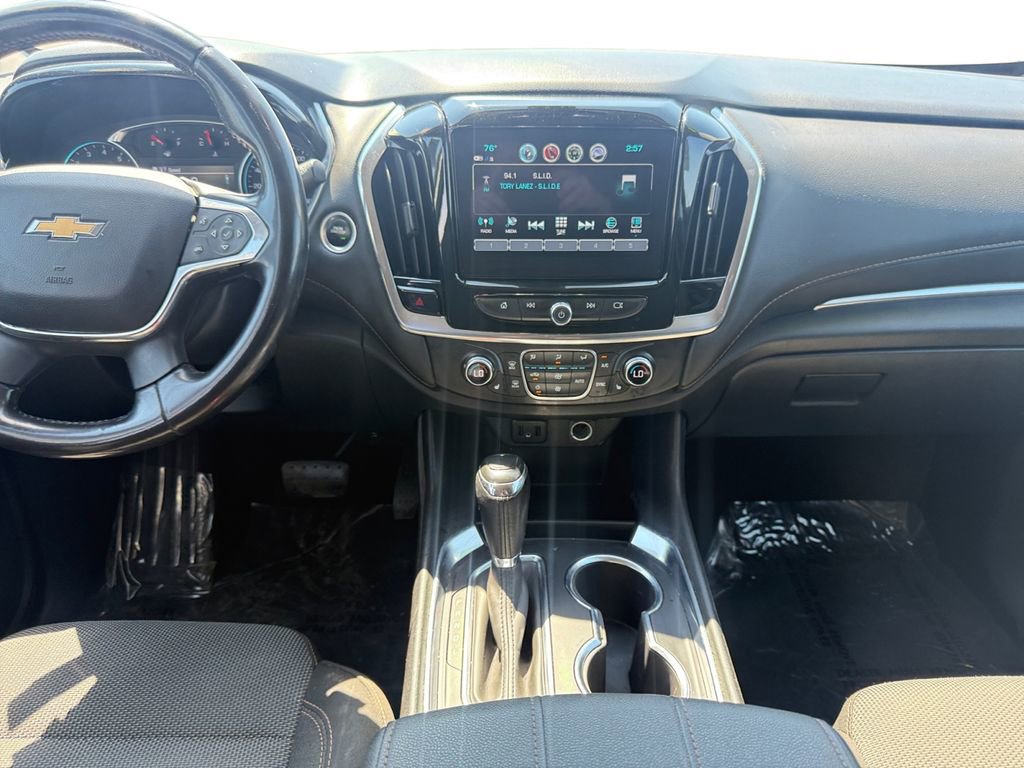 Used 2019 Chevrolet Traverse LT FWD image 15