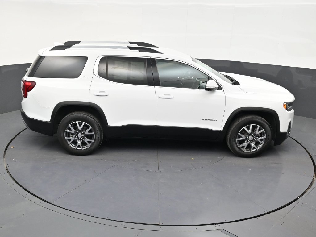 Used 2023 GMC Acadia SLT w/ Technology Package FWD image 17