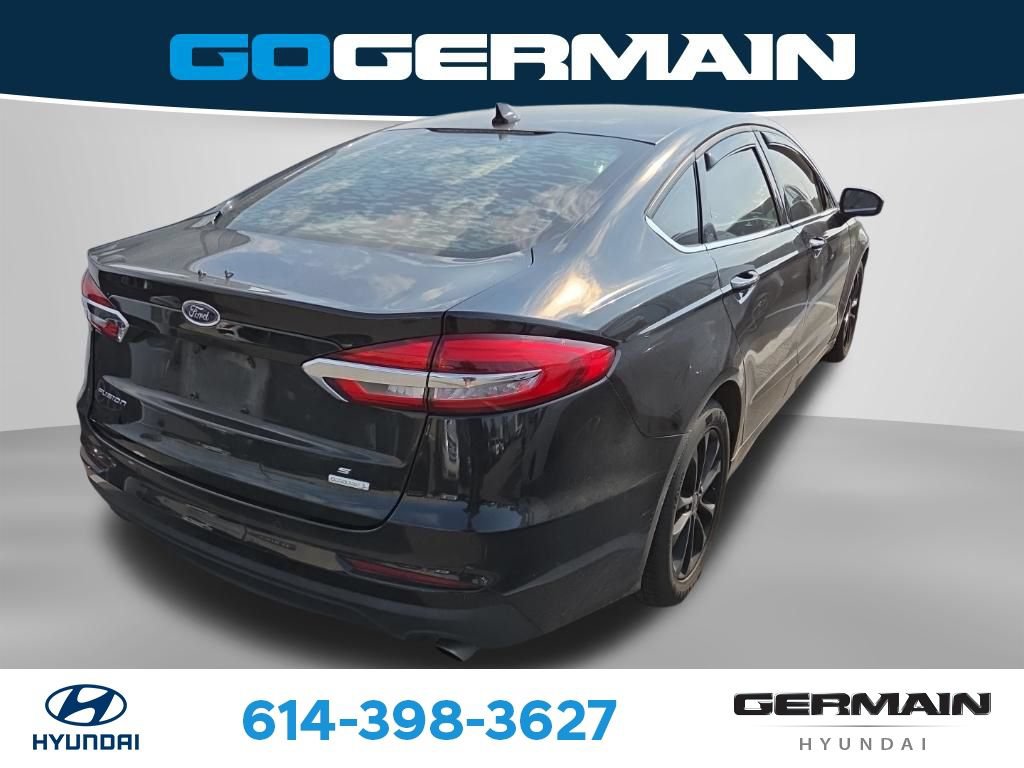 Used 2020 Ford Fusion SE FWD image 9