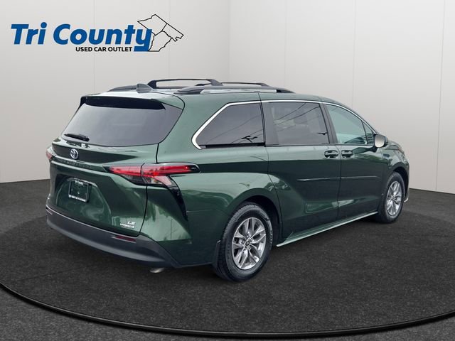 Used 2022 Toyota Sienna LE AWD/4WD image 8