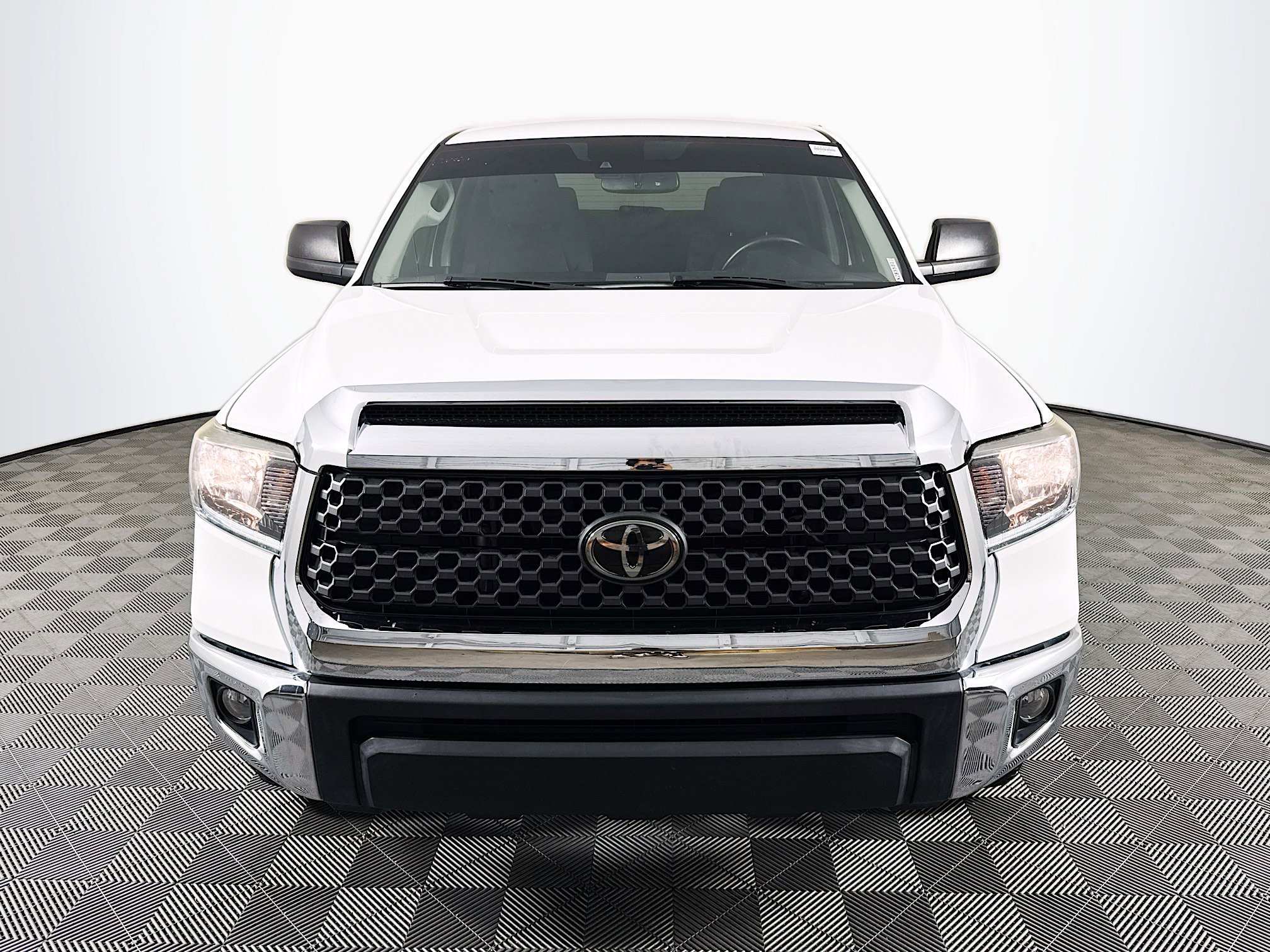 Used 2021 Toyota Tundra SR5 w/ SR5 Upgrade Package image 2