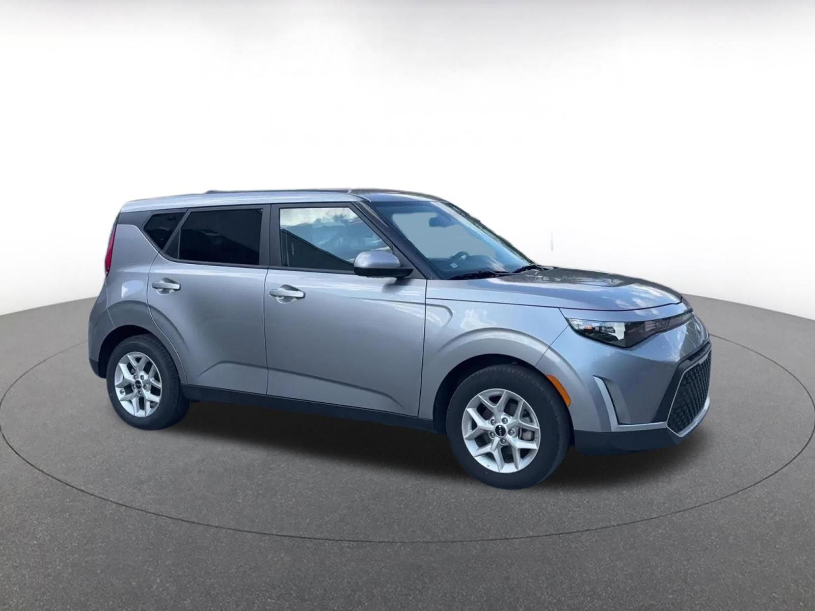 Used 2025 Kia Soul LX w/ LX Technology Package FWD video 2