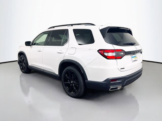 Certified 2025 Honda Pilot Black Edition image 7