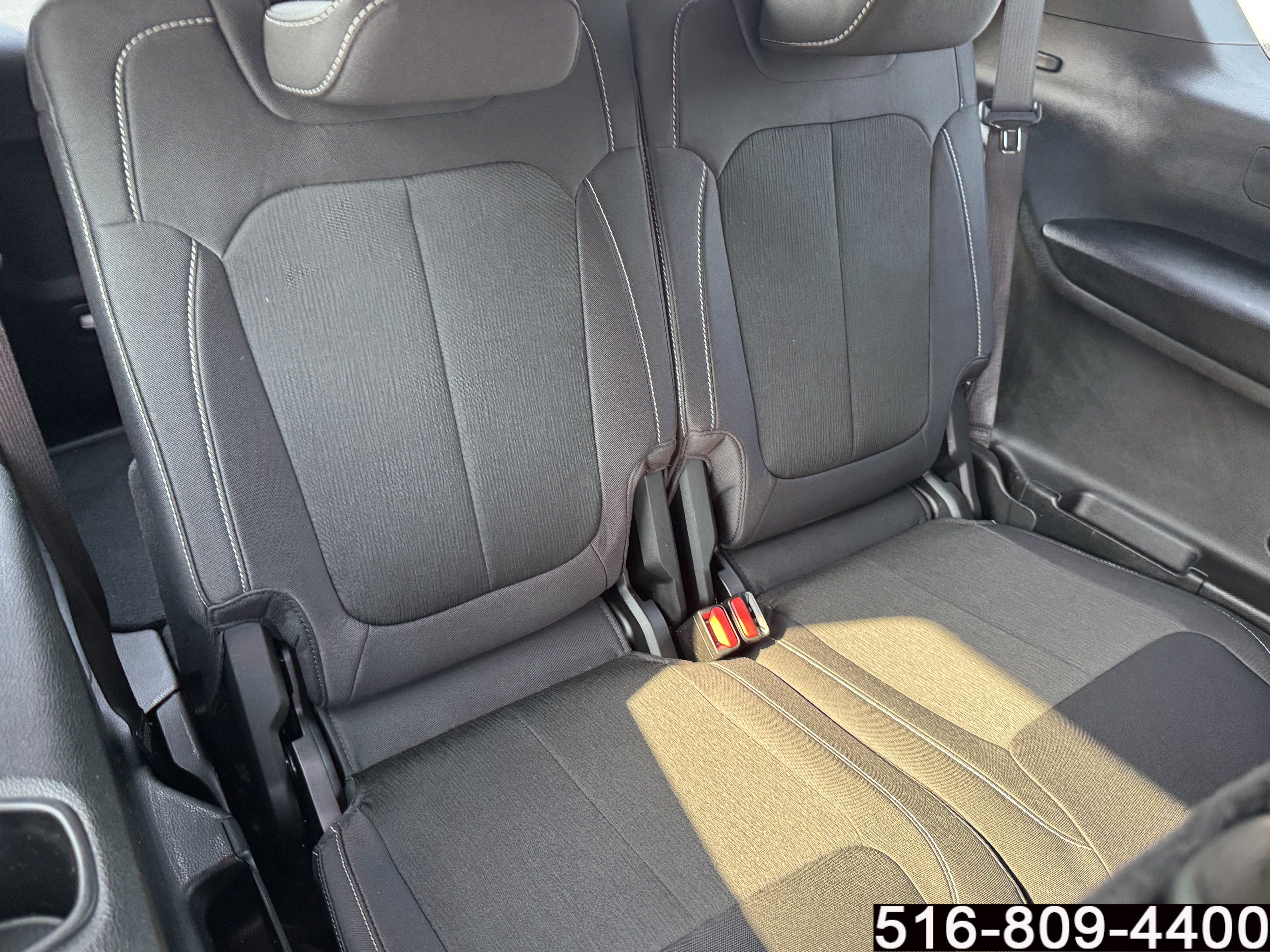 Used 2024 Jeep Grand Cherokee L Laredo AWD/4WD image 34