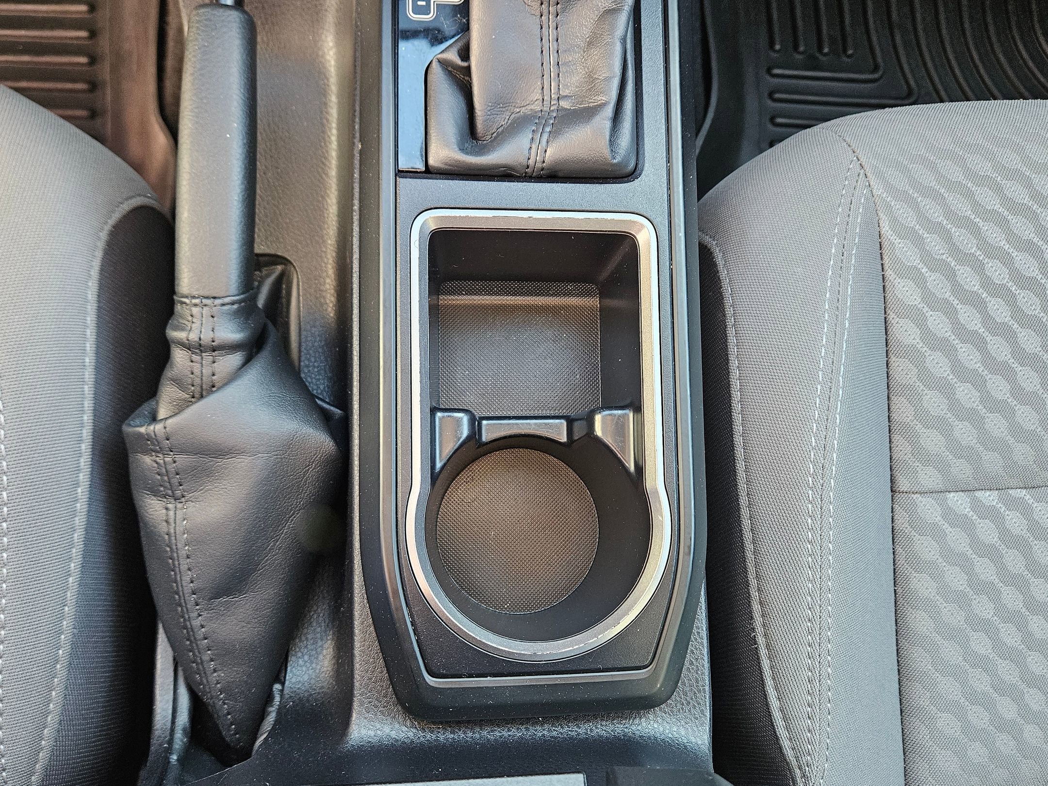 Used 2022 Toyota Tacoma SR image 12