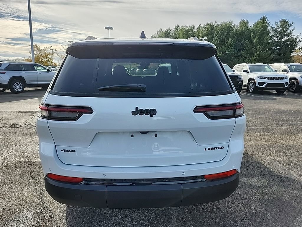 New 2025 Jeep Grand Cherokee L Limited w/ Black Appearance Package image 4