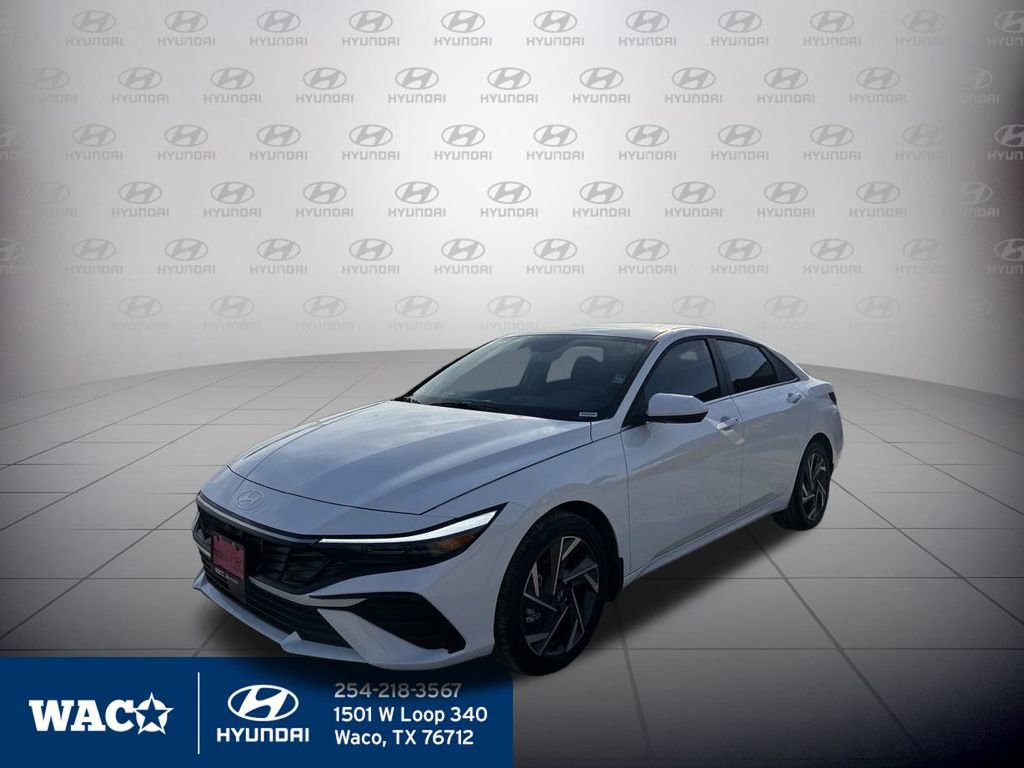 Used 2025 Hyundai Elantra SEL image 9
