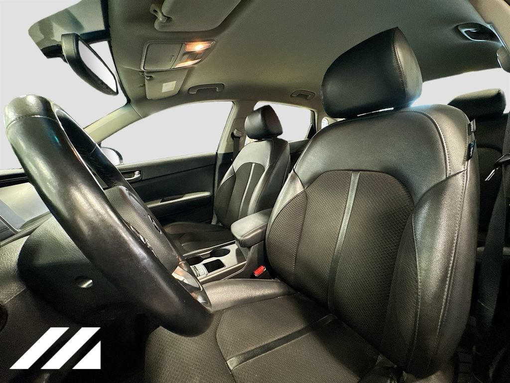Used 2018 Kia Optima S FWD image 19