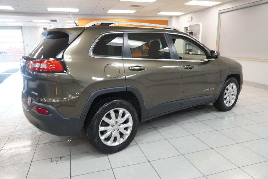 Used 2014 Jeep Cherokee Limited AWD/4WD image 12