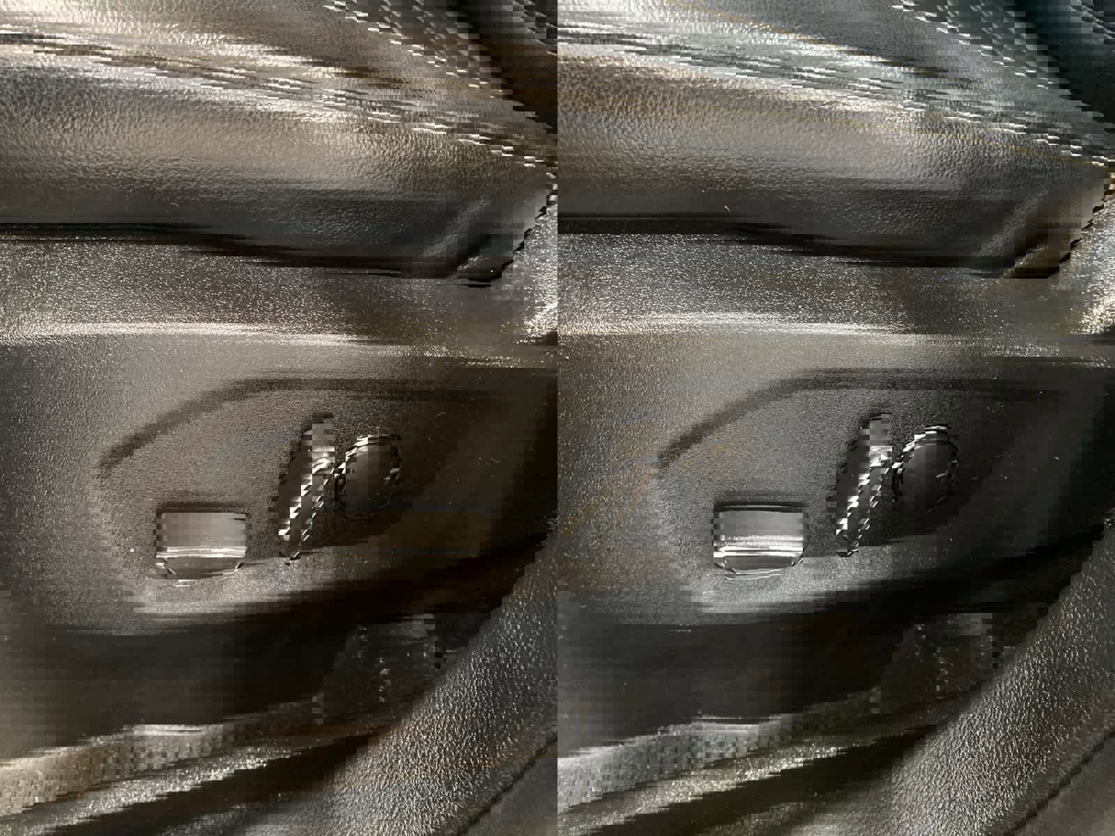 Used 2019 Ford Edge SEL w/ Equipment Group 201A image 16