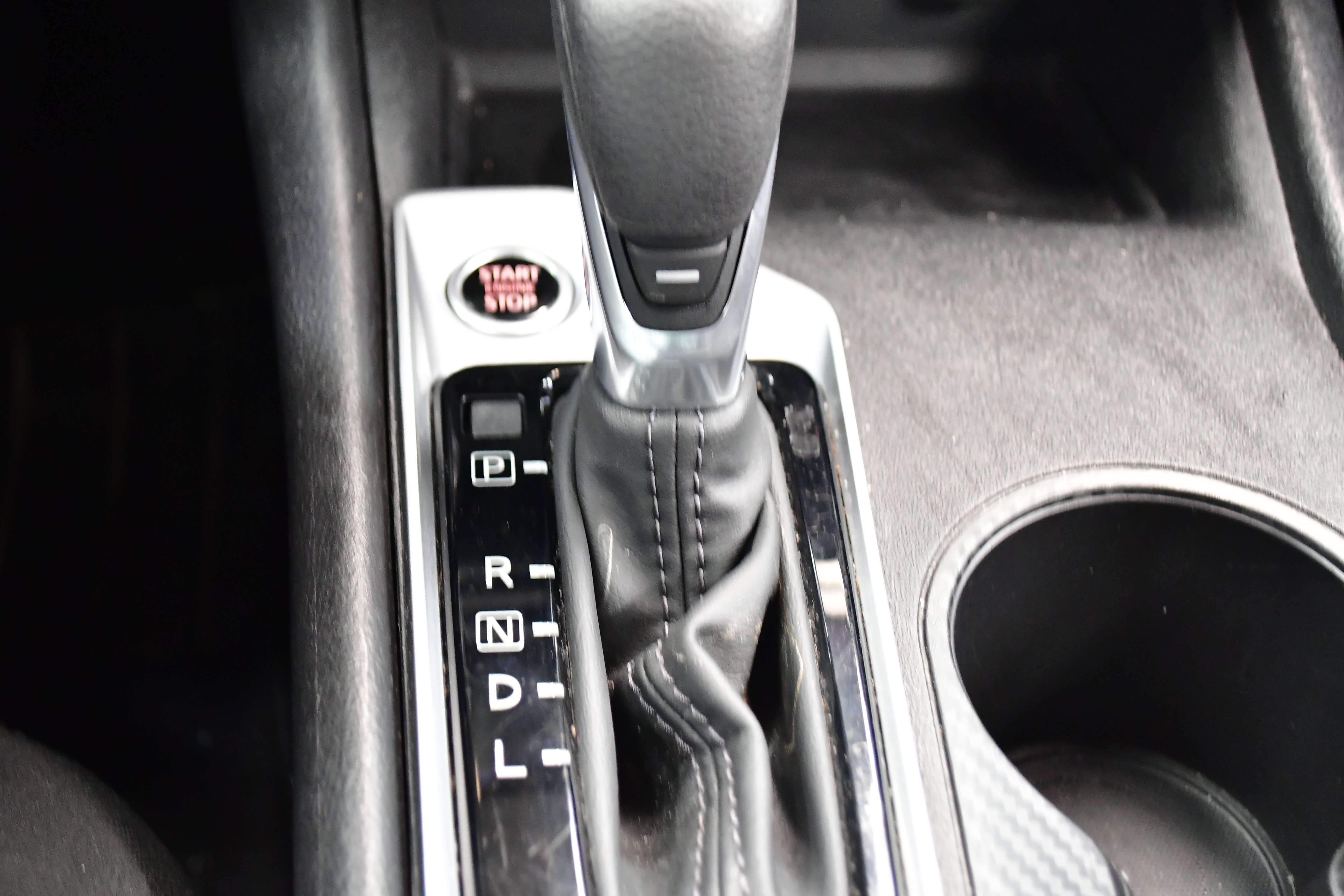 Used 2025 Nissan Altima 2.5 SV image 26