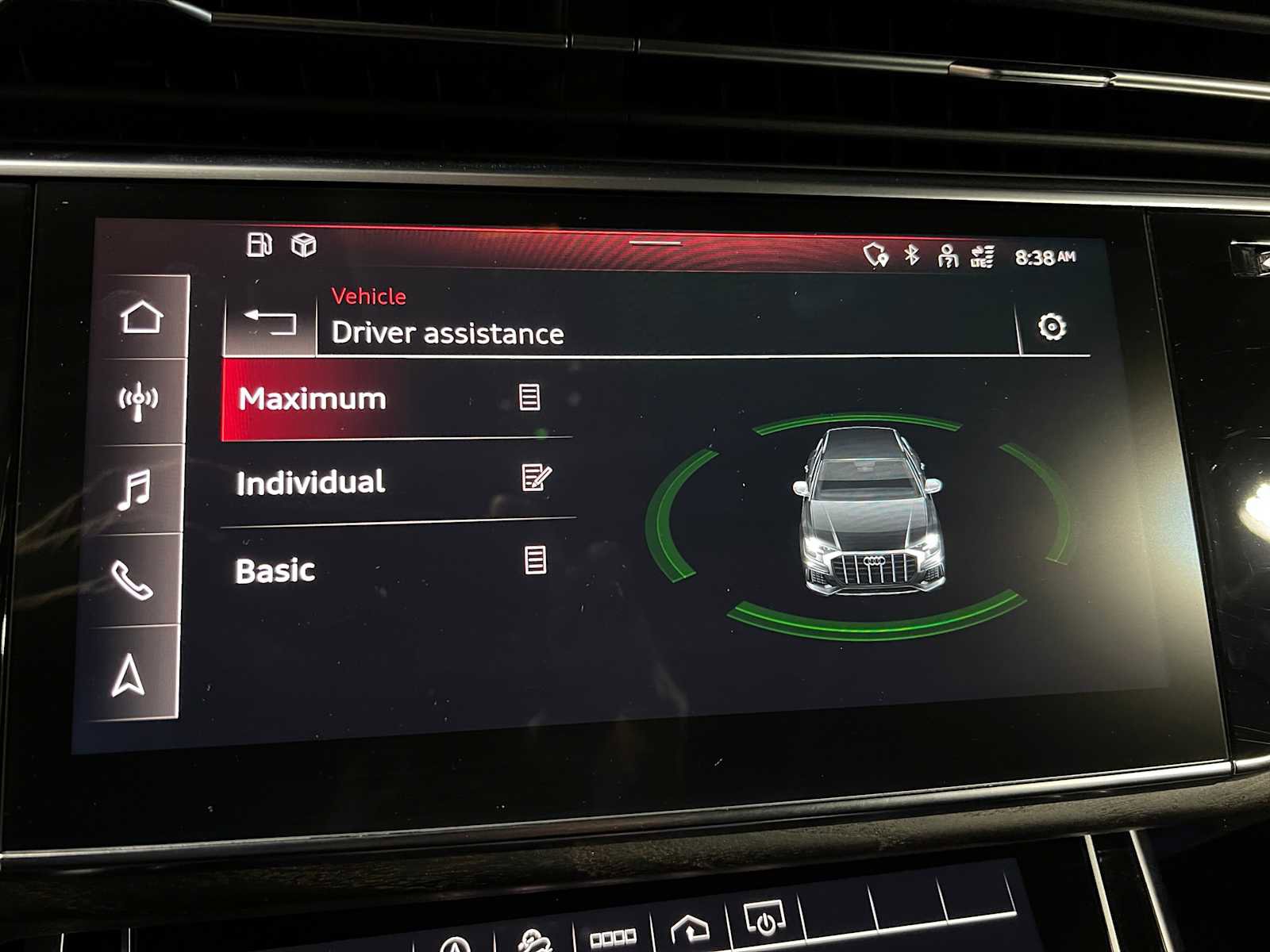 Used 2022 Audi Q8 Premium Plus w/ Premium Plus Package image 32