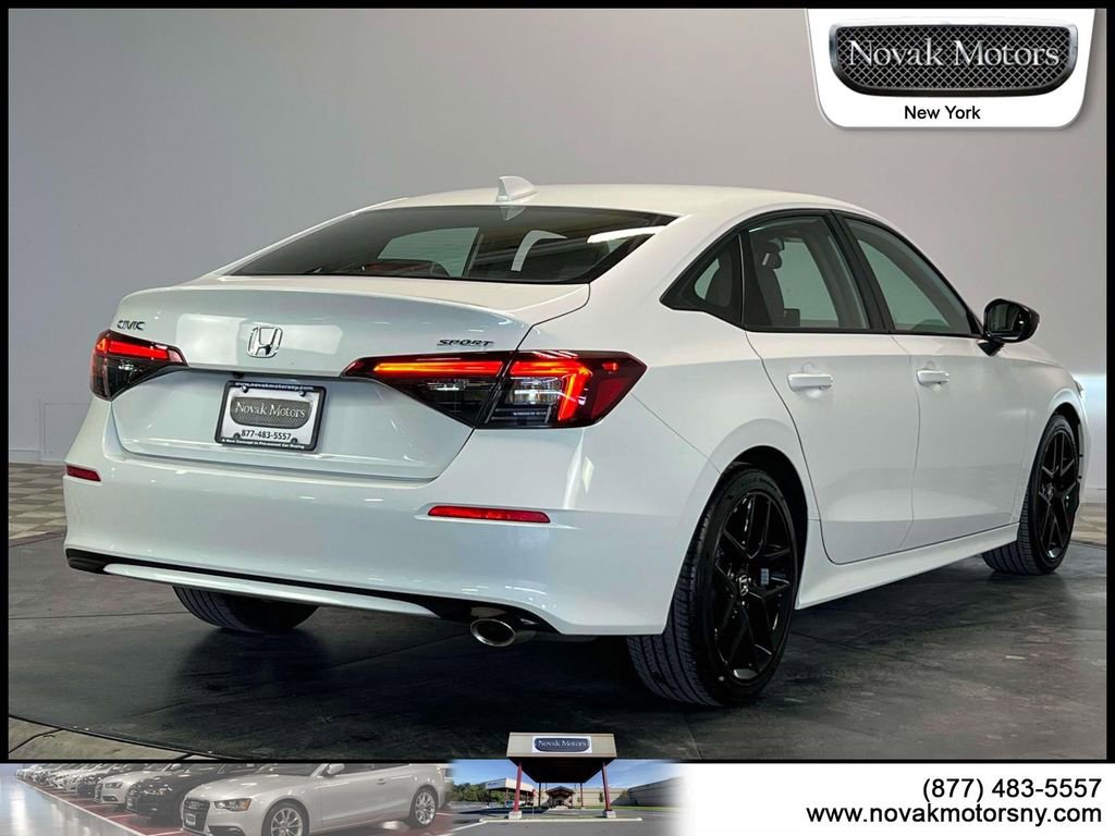 Used 2025 Honda Civic Sport image 8