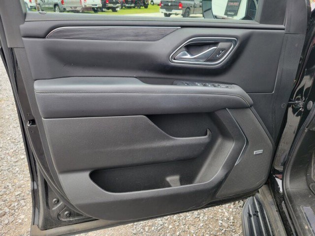 Used 2023 GMC Yukon XL SLT w/ SLT Premium Package RWD image 23