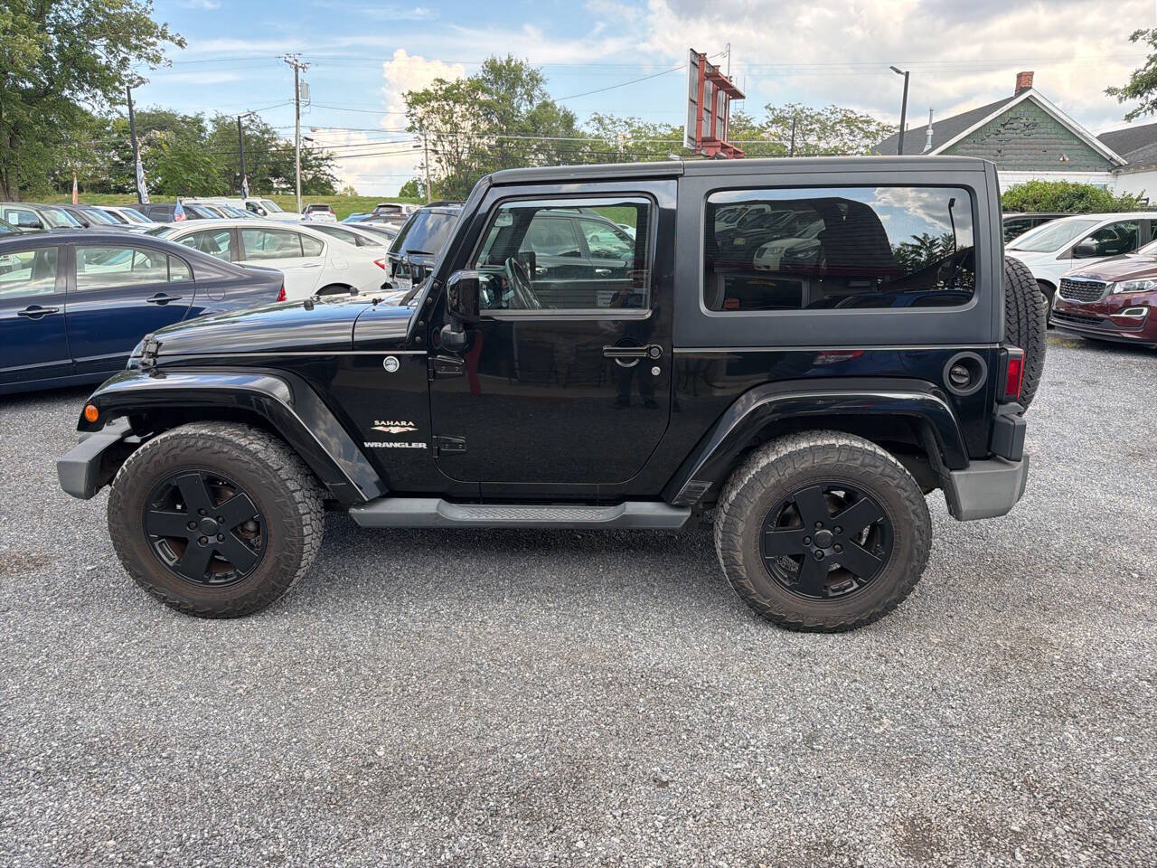 Used 2012 Jeep Wrangler Sahara w/ Dual Top Group AWD/4WD image 8