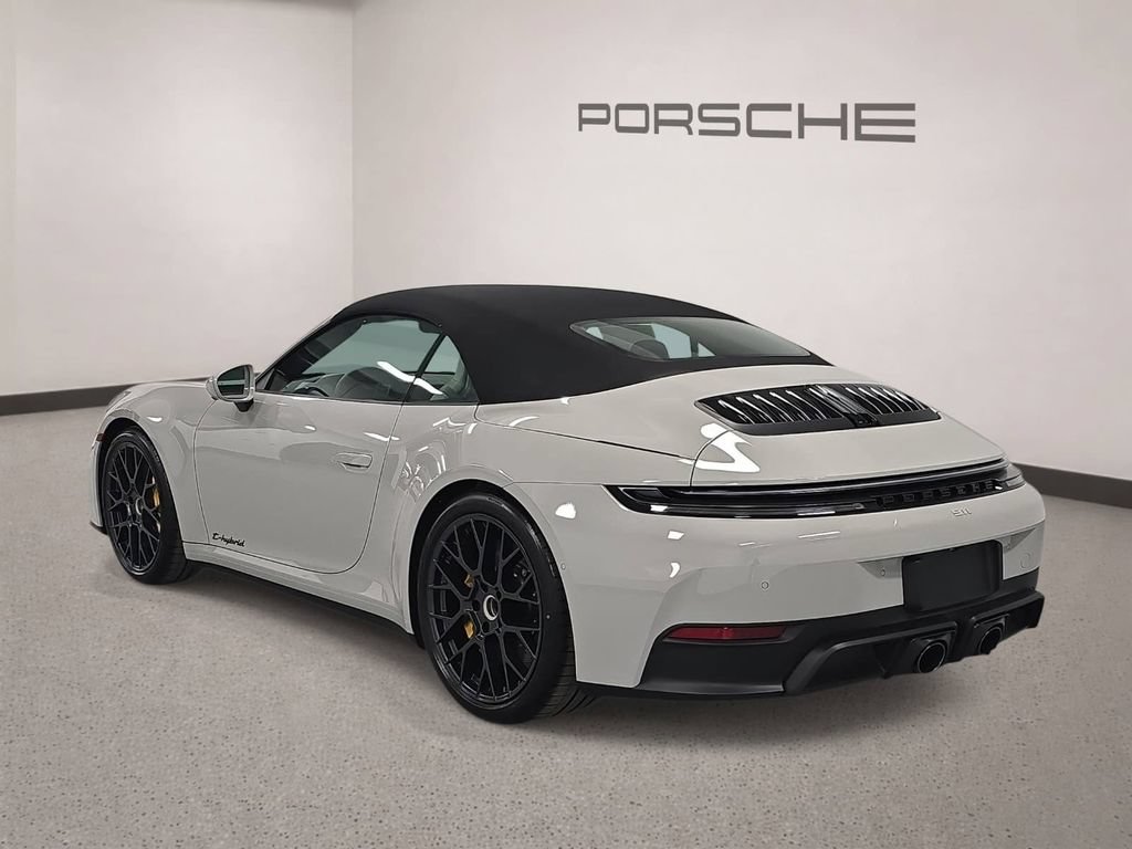 New 2026 Porsche 911 Carrera GTS RWD image 3