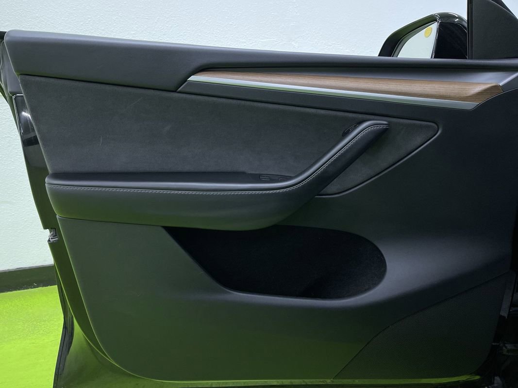 Used 2024 Tesla Model Y Long Range image 16