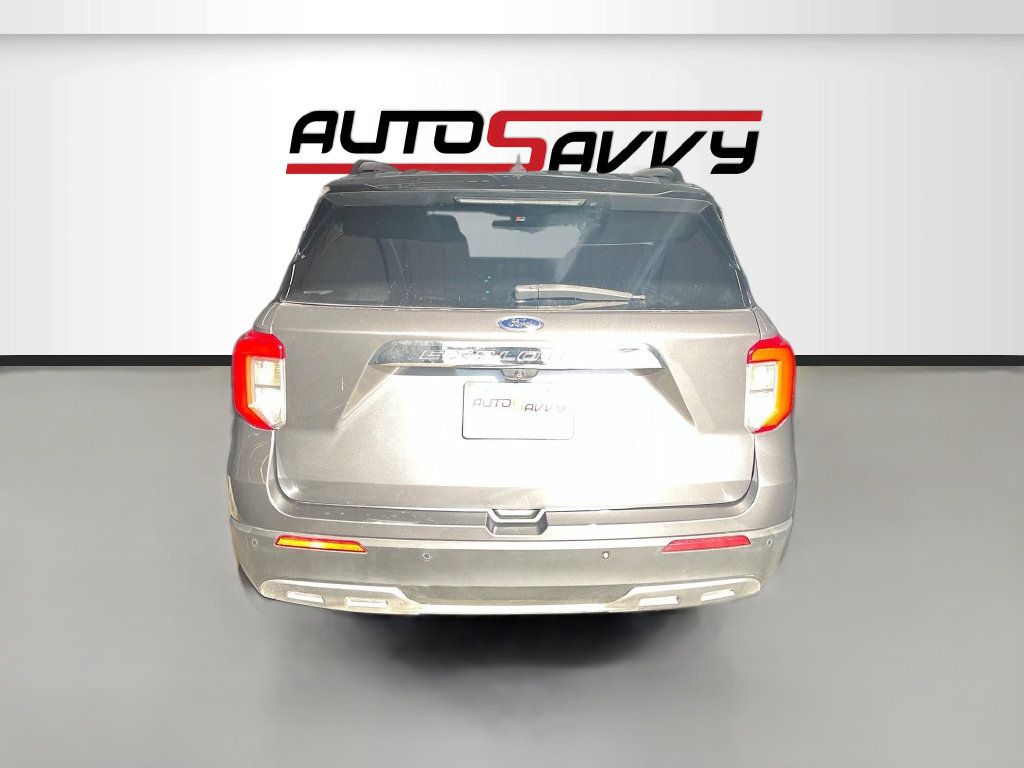 Used 2021 Ford Explorer XLT RWD image 6