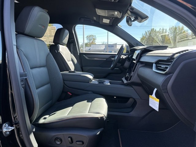 New 2026 GMC Acadia AT4 w/ Luxury Package image 7