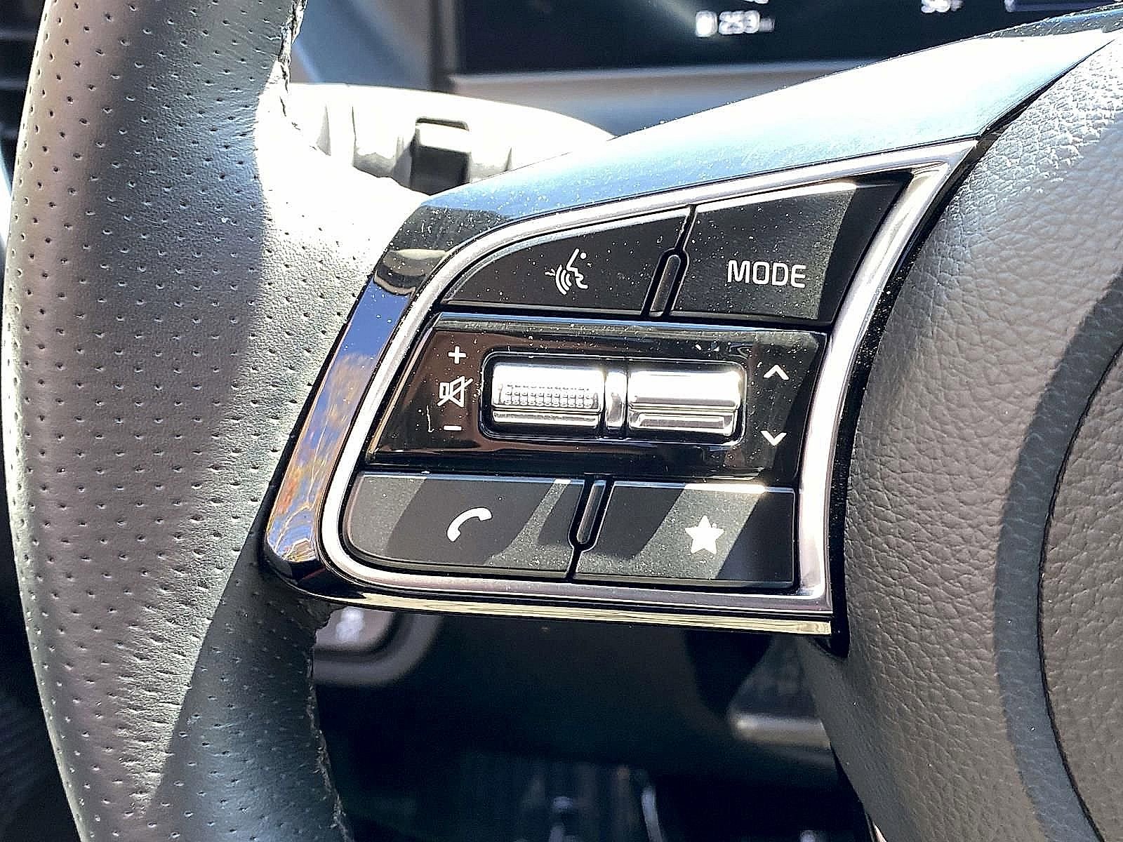 Used 2025 Kia Seltos SX w/ SX Sunroof Package image 24