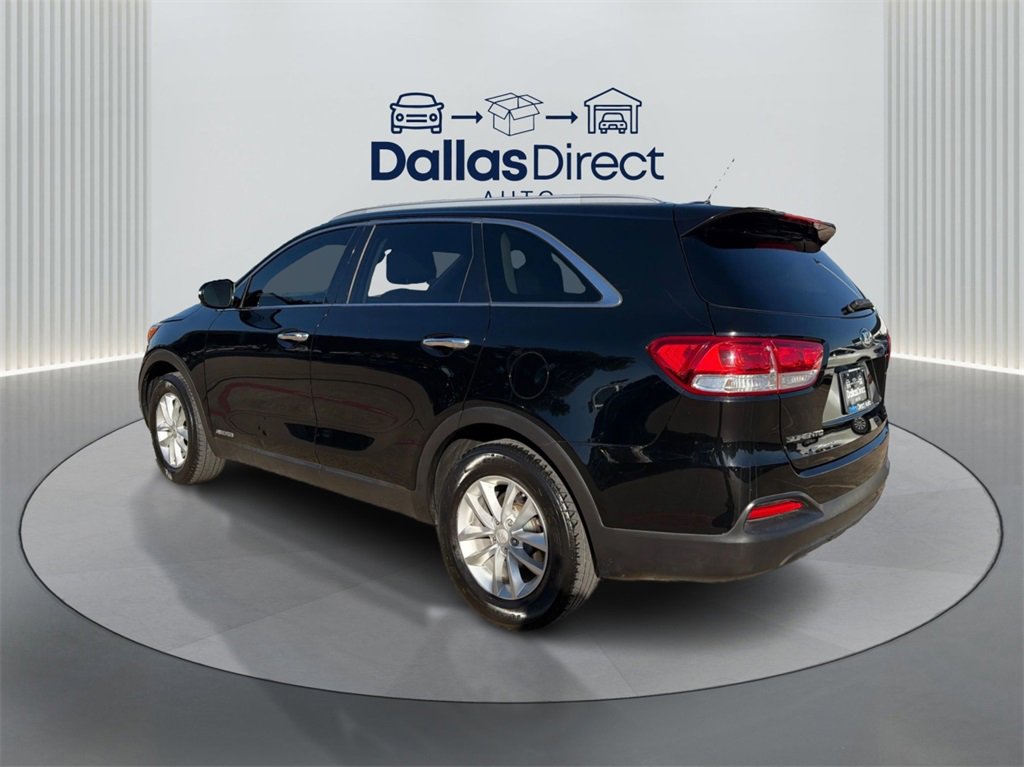 Used 2017 Kia Sorento LX image 7