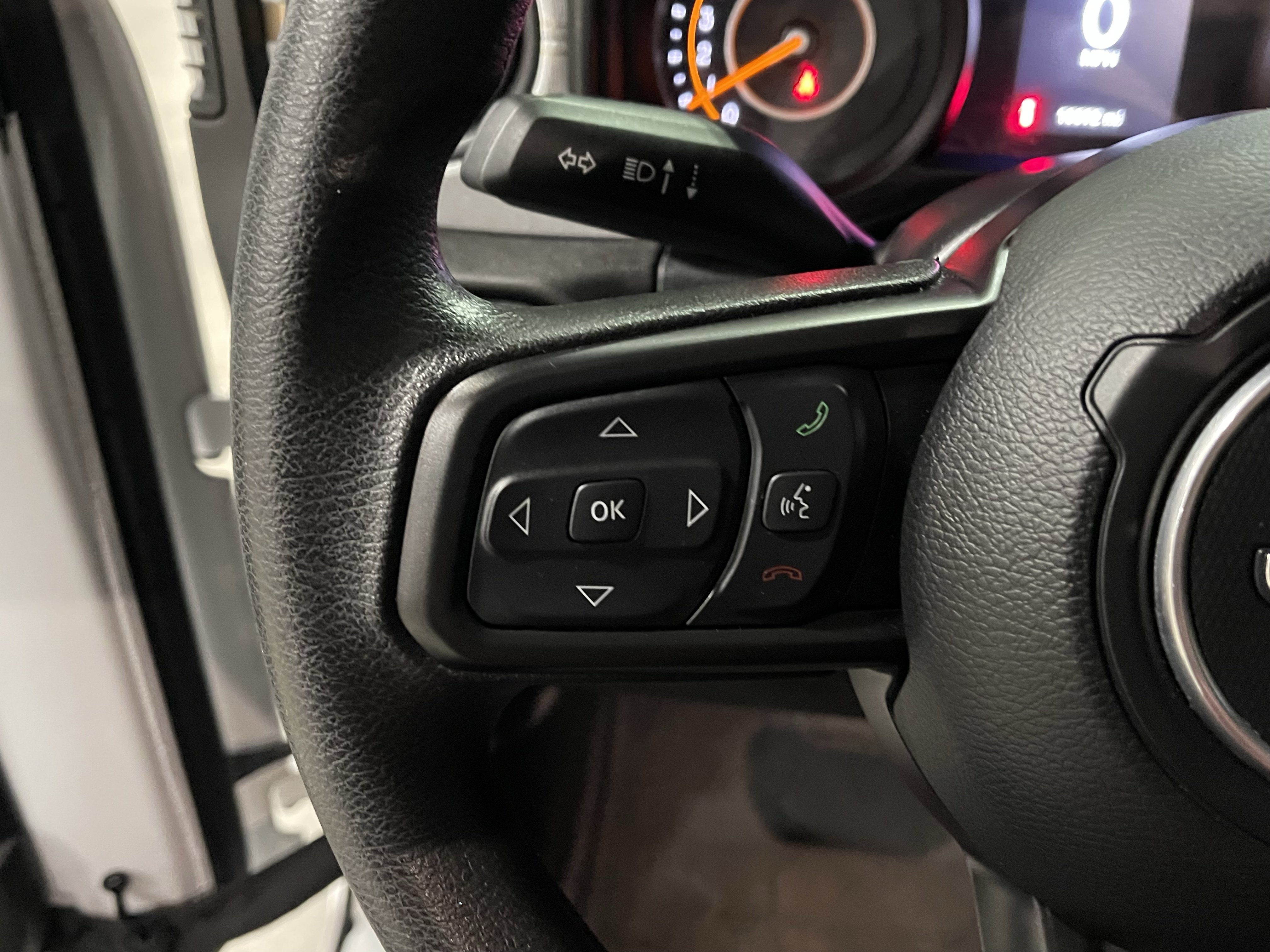 Certified 2025 Jeep Wrangler Sport AWD/4WD image 18