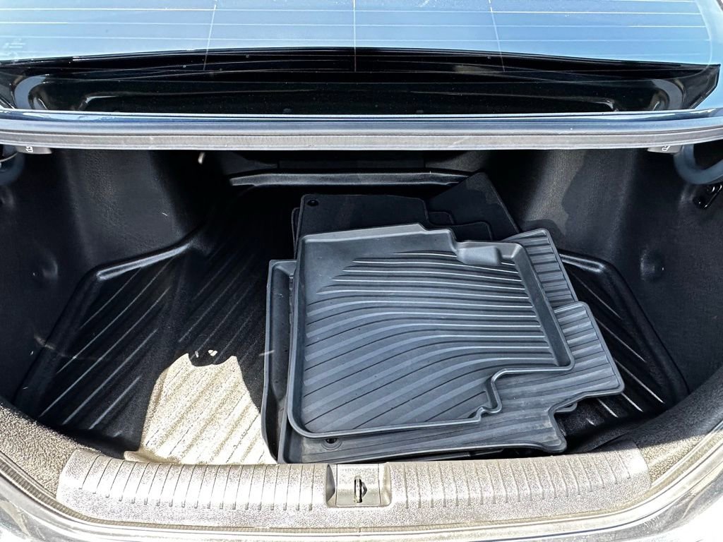 Used 2023 Honda Accord Touring image 10