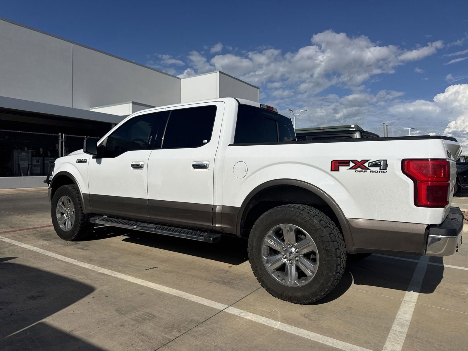 Used 2018 Ford F150 Lariat image 2