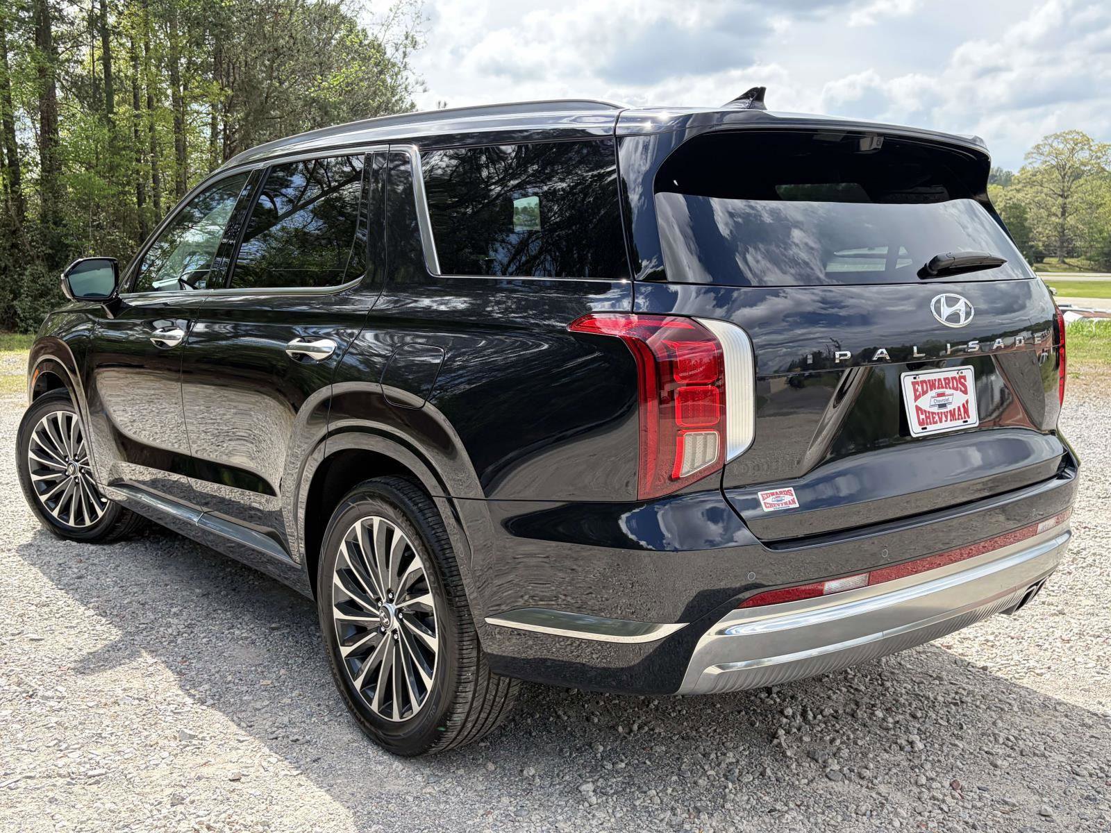 Used 2024 Hyundai Palisade Calligraphy image 22