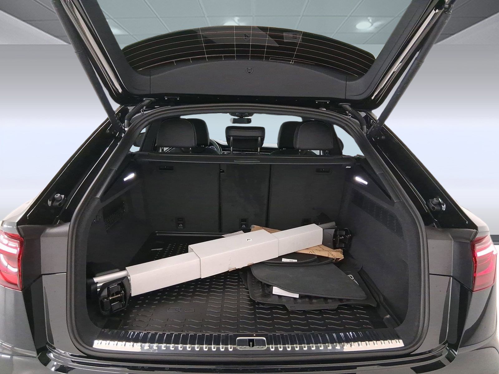 New 2026 Audi Q8 Premium Plus image 28