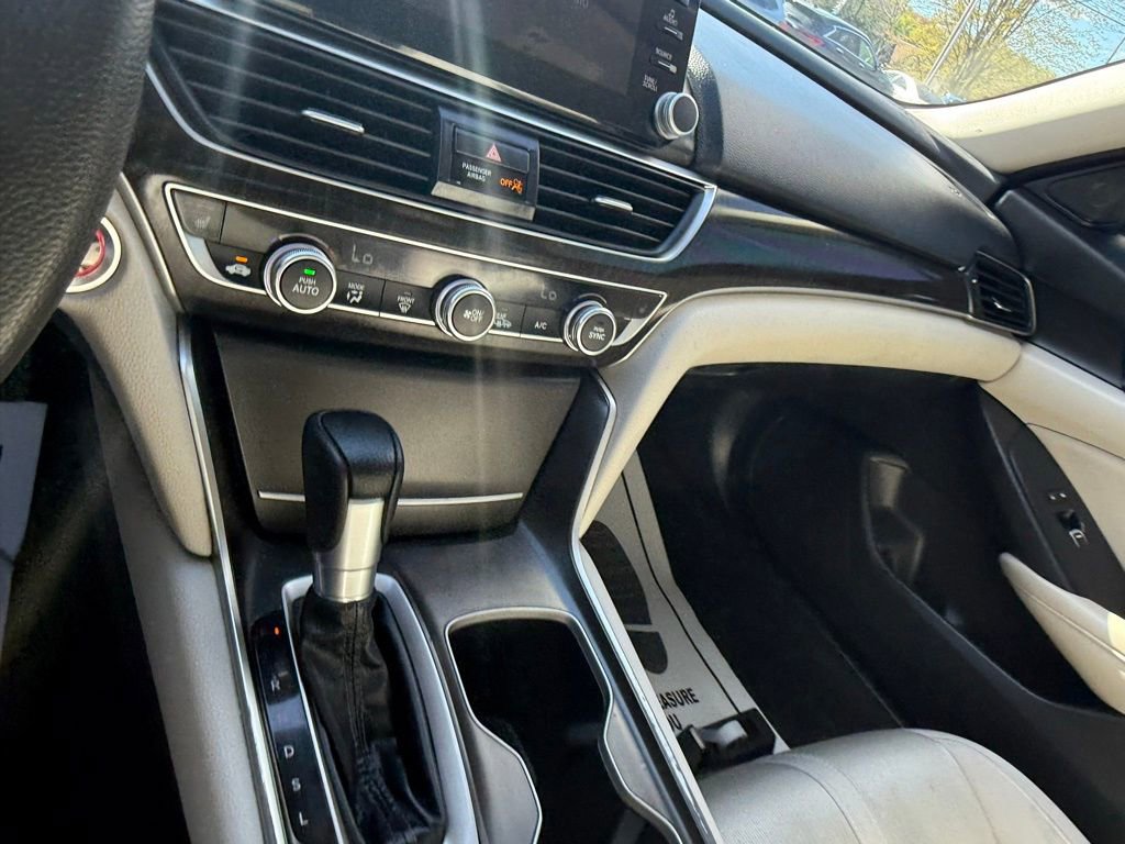 Used 2020 Honda Accord EX image 23