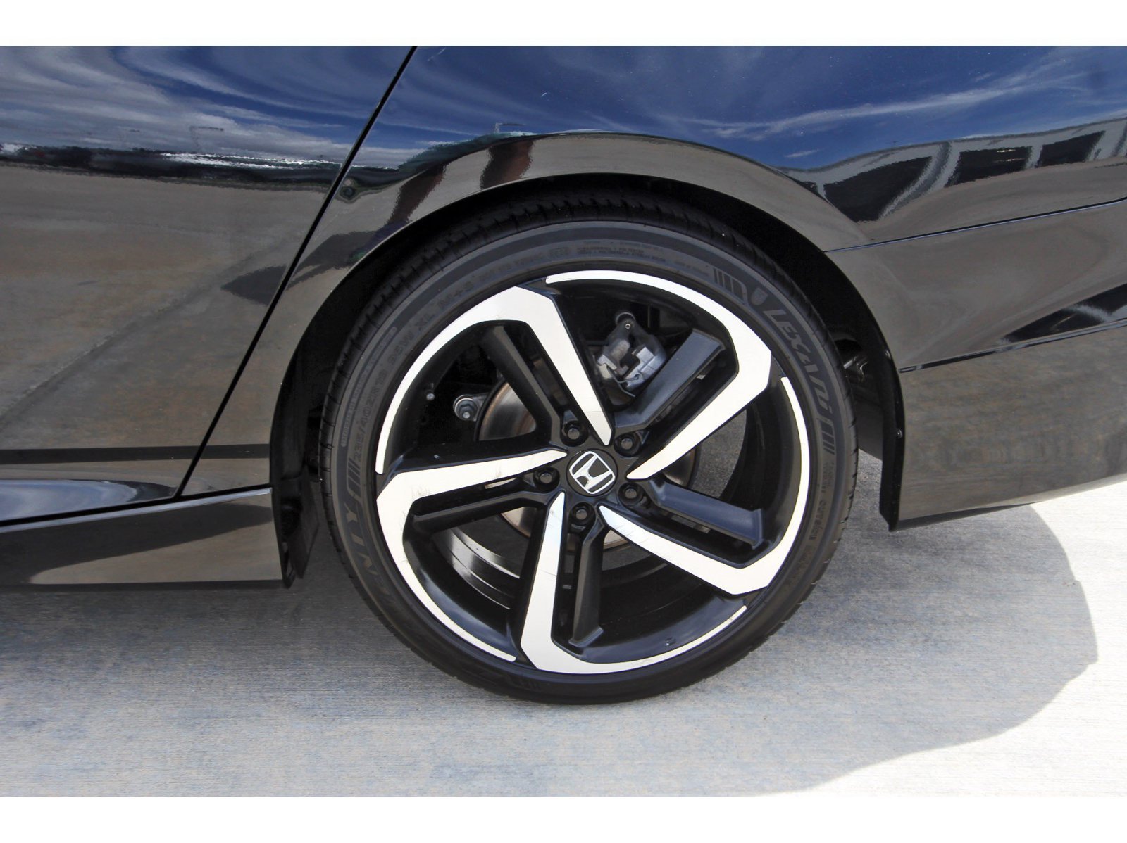 Used 2021 Honda Accord Sport image 31