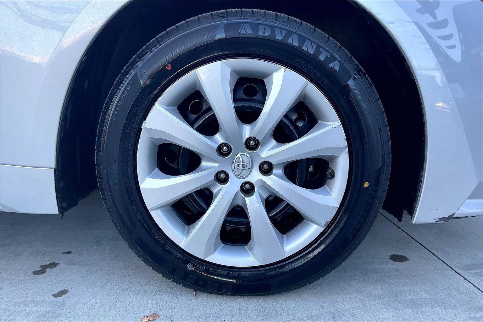 Used 2022 Toyota Corolla LE image 22