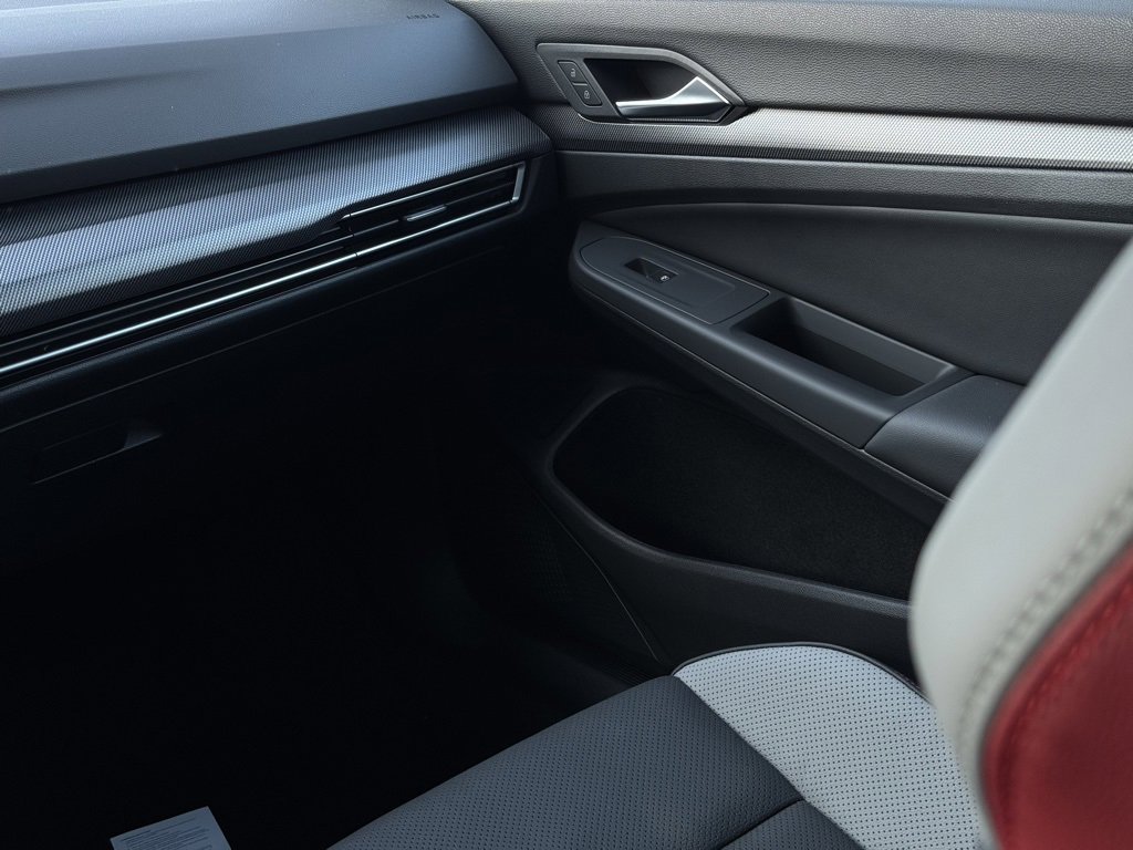 New 2025 Volkswagen GTI SE image 31